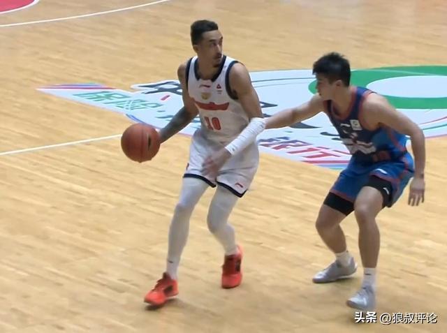 世界杯比赛直播地址-杜锋：外援对球队体系重要性占比非常大 奎因首次打CBA需更多适应