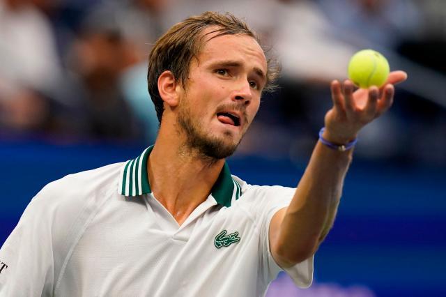 世界杯手机高清观看-连续三年进美网四强 梅德维德夫半决赛将对阵00后